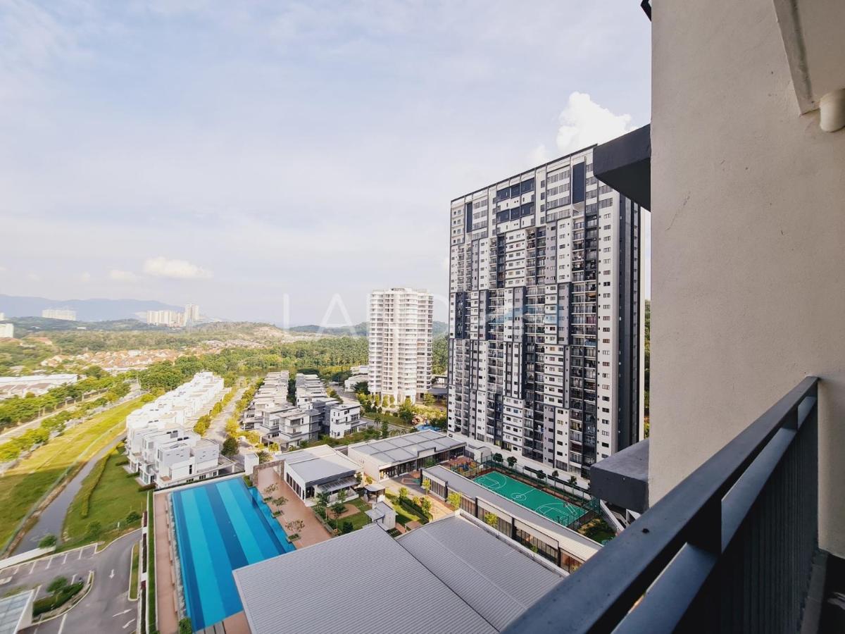 Klia Lili Residensi 5 Plus 2 Pax With Splendid Pool Nilai Exterior photo